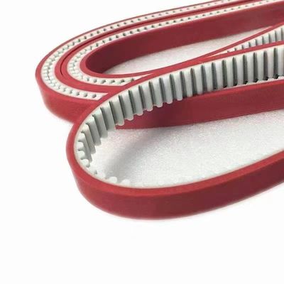 歯のコーティングが付いている最もよいゴム製 タイミング ベルト赤い覆われた歯付きベルトの下のT5/T10台形引き