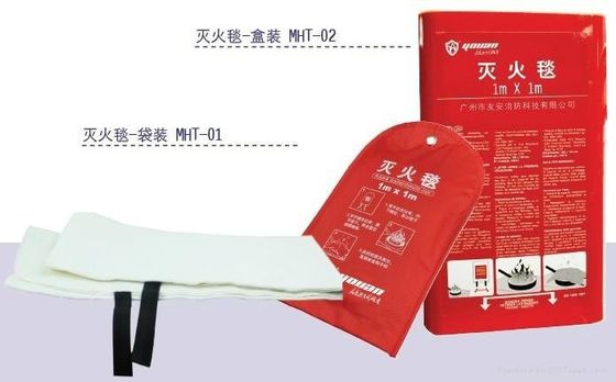 購入 耐熱性ガラス繊維の火毛布柔らかいポリ塩化ビニールのパッケージの防火効力のある毛布 online manufacture